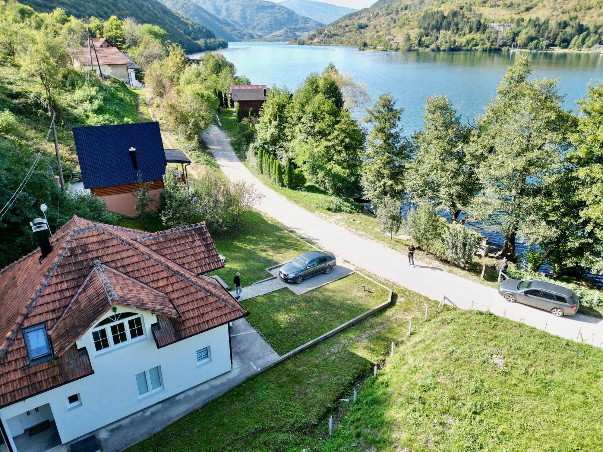Cobras Plivsko Jezero, Jajce Villa Eksteriør billede